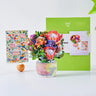 Mini Kakadu Embrace Pop-Up Bouquet